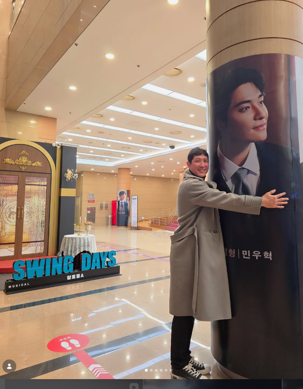 황재균, 18kg 감량 후 ‘일루황’ 유튜브 채널로 새 방송 도전 시작 18㎏ 뺀 황재균 이번엔 유튜버 변신…‘일루황으로 방송인 2막 본격화.png
